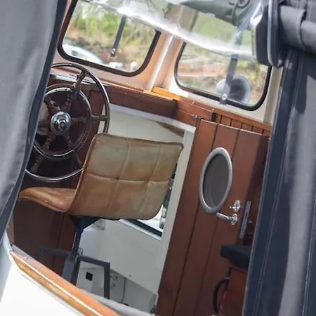 Classic Boat 4-6p Boco Living Marina * Rotterdam