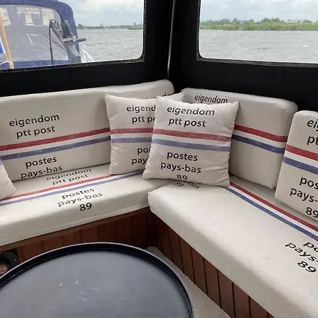 Apartment Classic Boat 4-6p Boco Living Marina Rotterdam